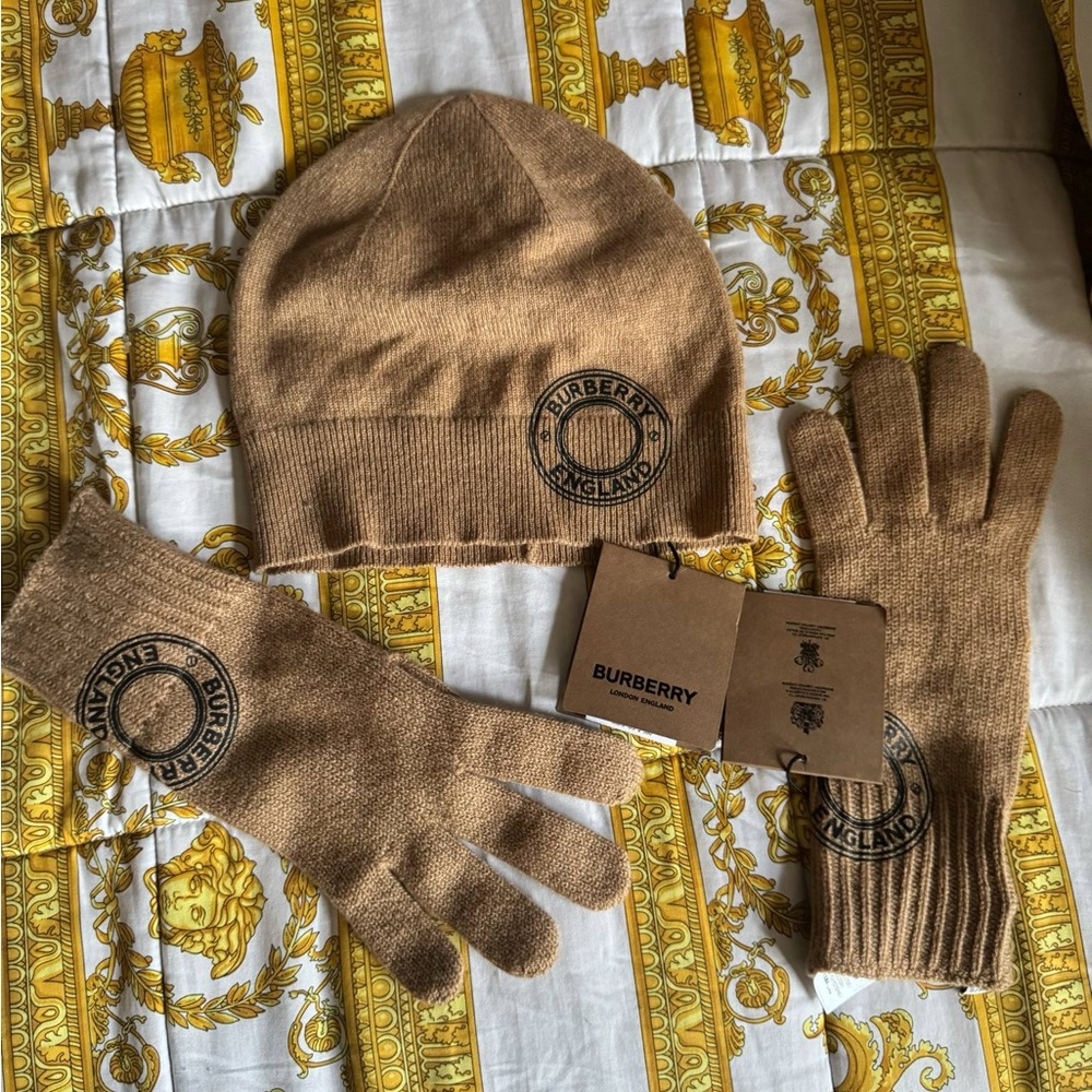Burberry Beige Wool Gloves and Beanie Set